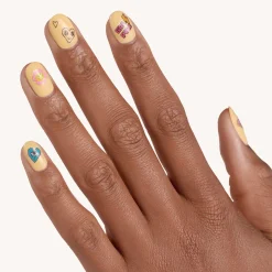 Nail Art^essence call me QUEEN! nagelsticker -