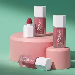Blush^essence CHEEKY LOVE vloeibare blush