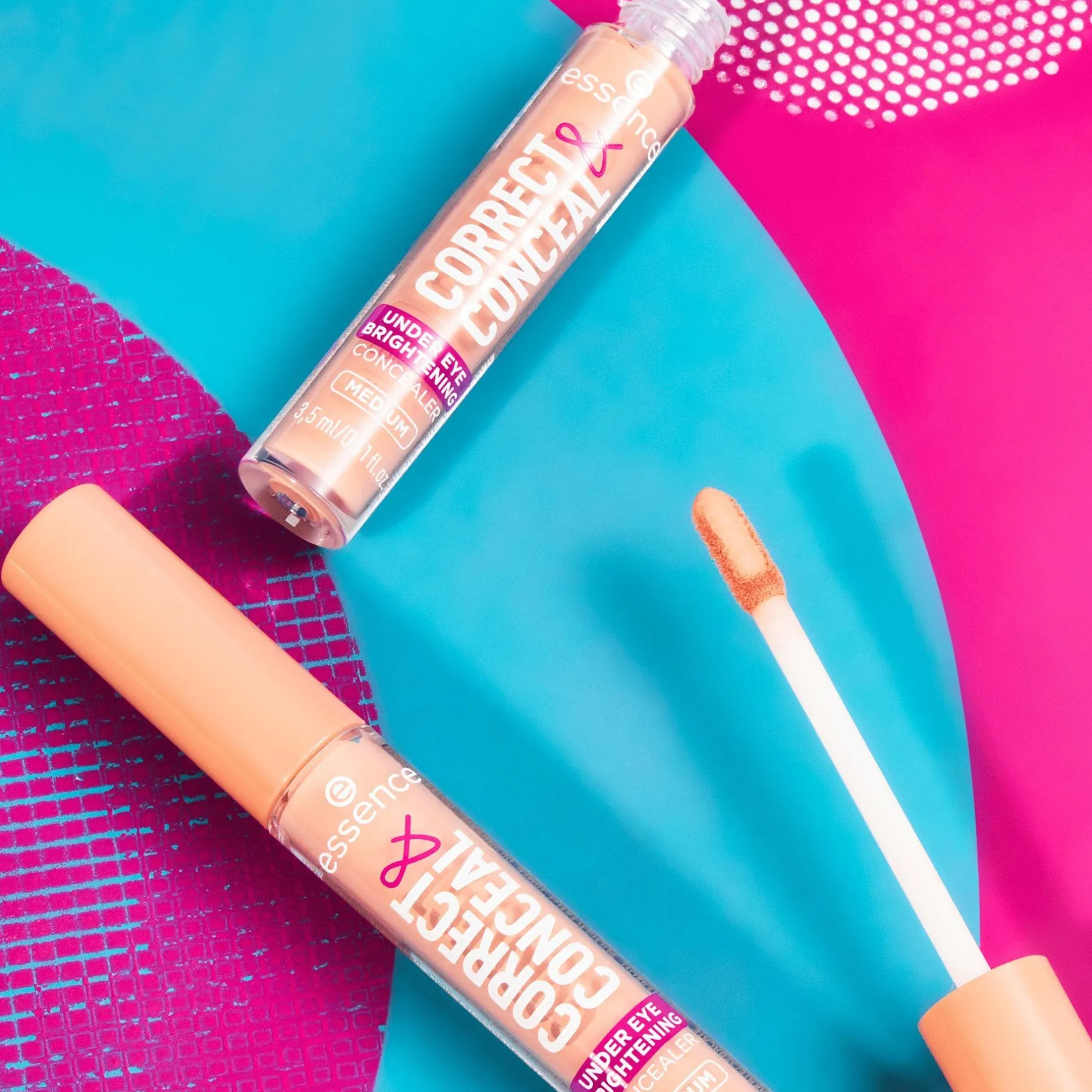 Concealer^essence CORRECT & CONCEAL verhelderende concealer voor onder de ogen 20 - Medium