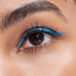 Eyeliner En Oogpotloden^essence Disney Pixar Finding Dory Metallic Eyeliner 010 - Blue Lagoon