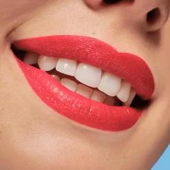 Lipstick^essence Disney Pixar Up glitter switch vloeibare lipstick 03 - Over the horizon