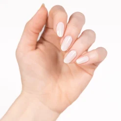 Nagellak^essence gel nail colour 03 - icing ON THE CAKE