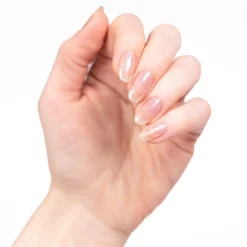 Nagellak^essence gel nail colour 18 - dazzling SHELL