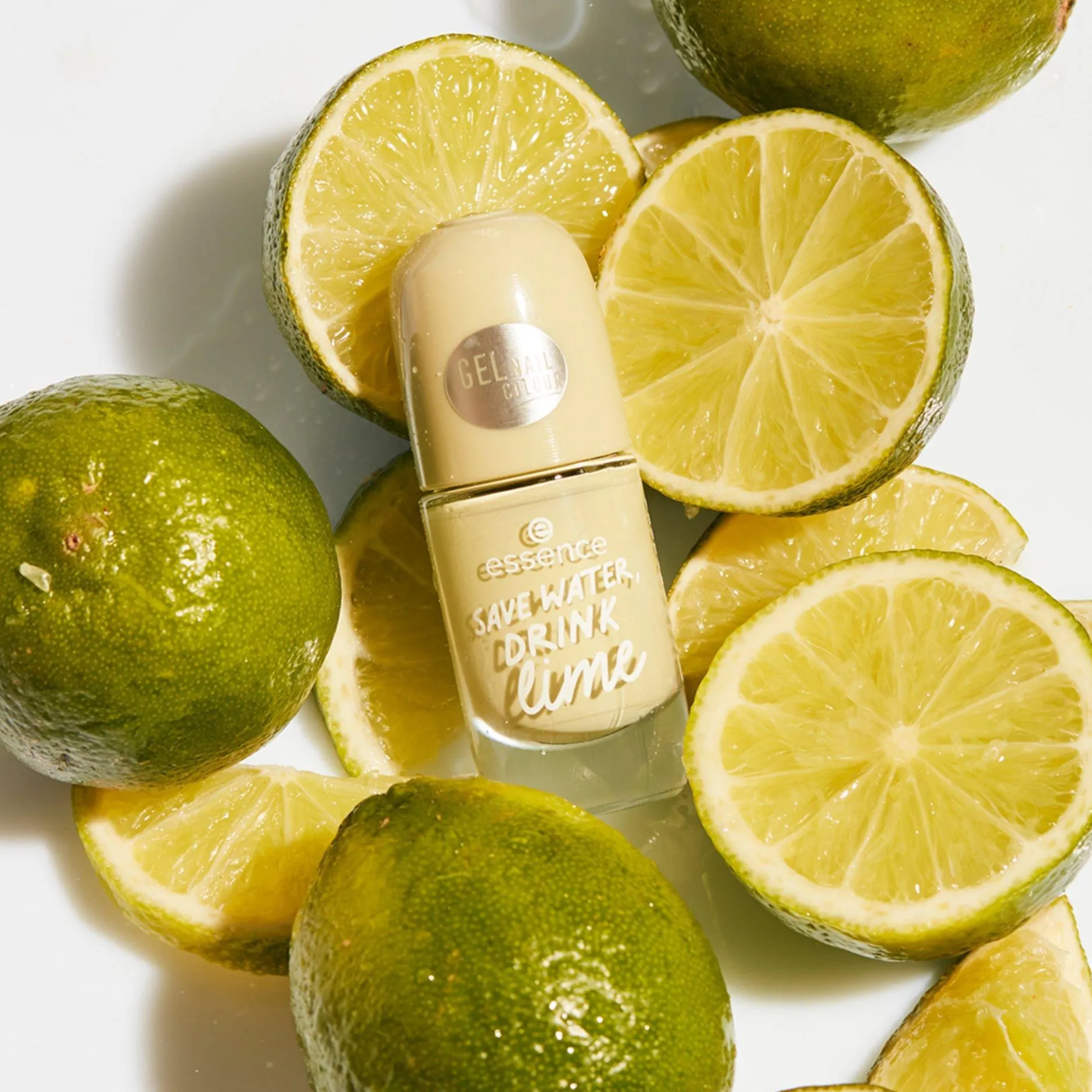 Nagellak^essence gel nail colour 49 - SAVE WATER, DRINK lime