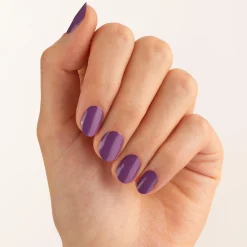 Nagellak^essence gel nail colour 54 - plum IT UP