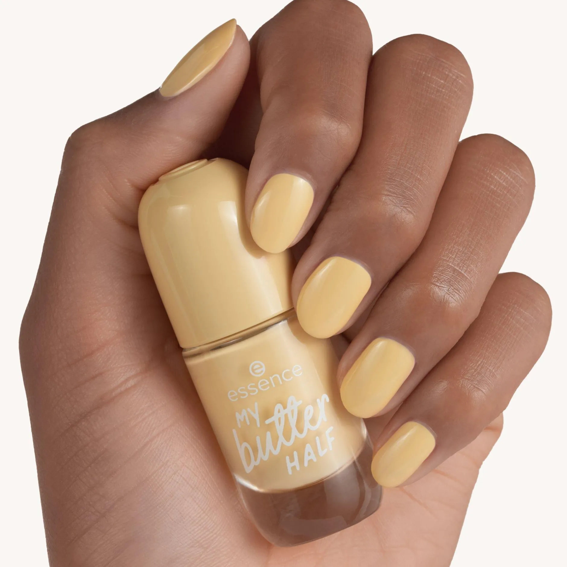 Nagellak^essence gel nail colour 63 - MY butter HALF