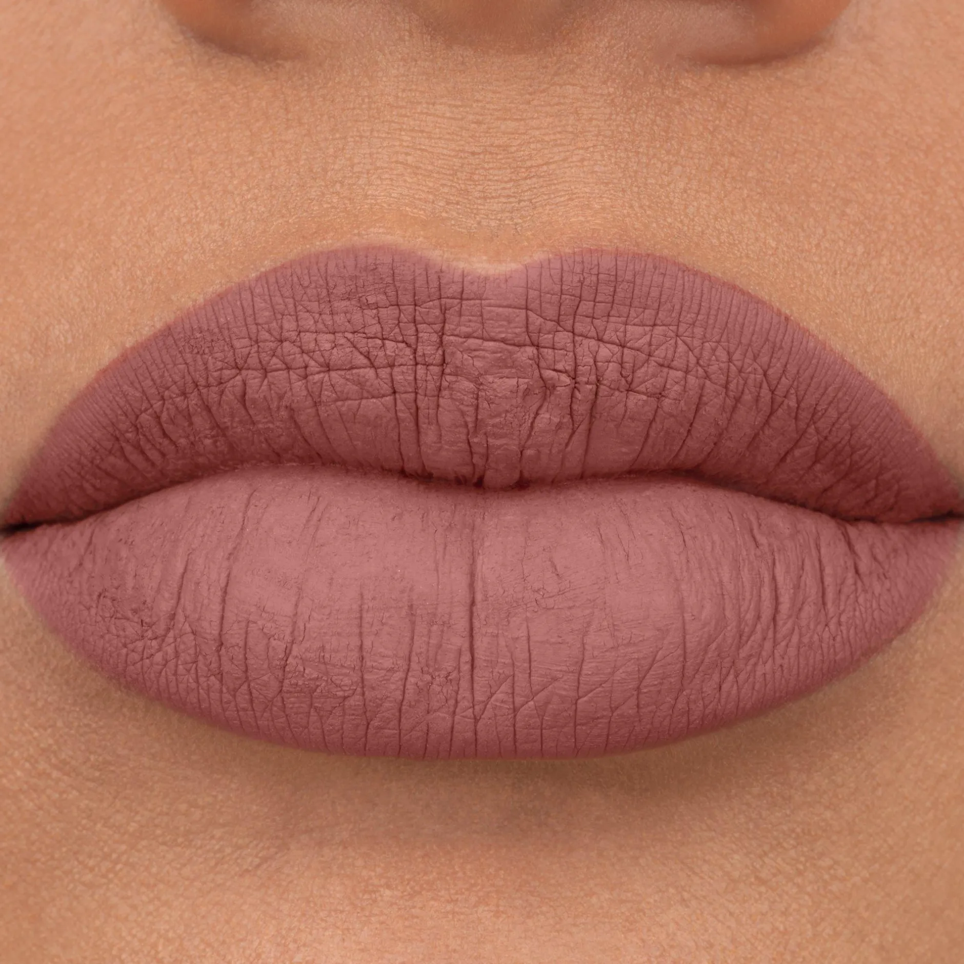 Lipstick^essence 8h MATTE liquid lipstick 02 - Silky Hazelnut