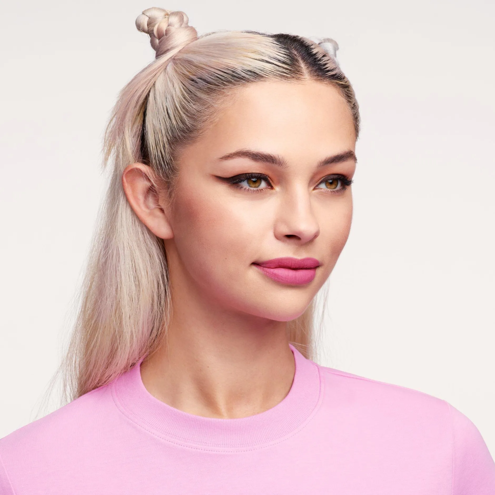 Lipstick^essence 8h MATTE liquid lipstick 05 - Pink Blush