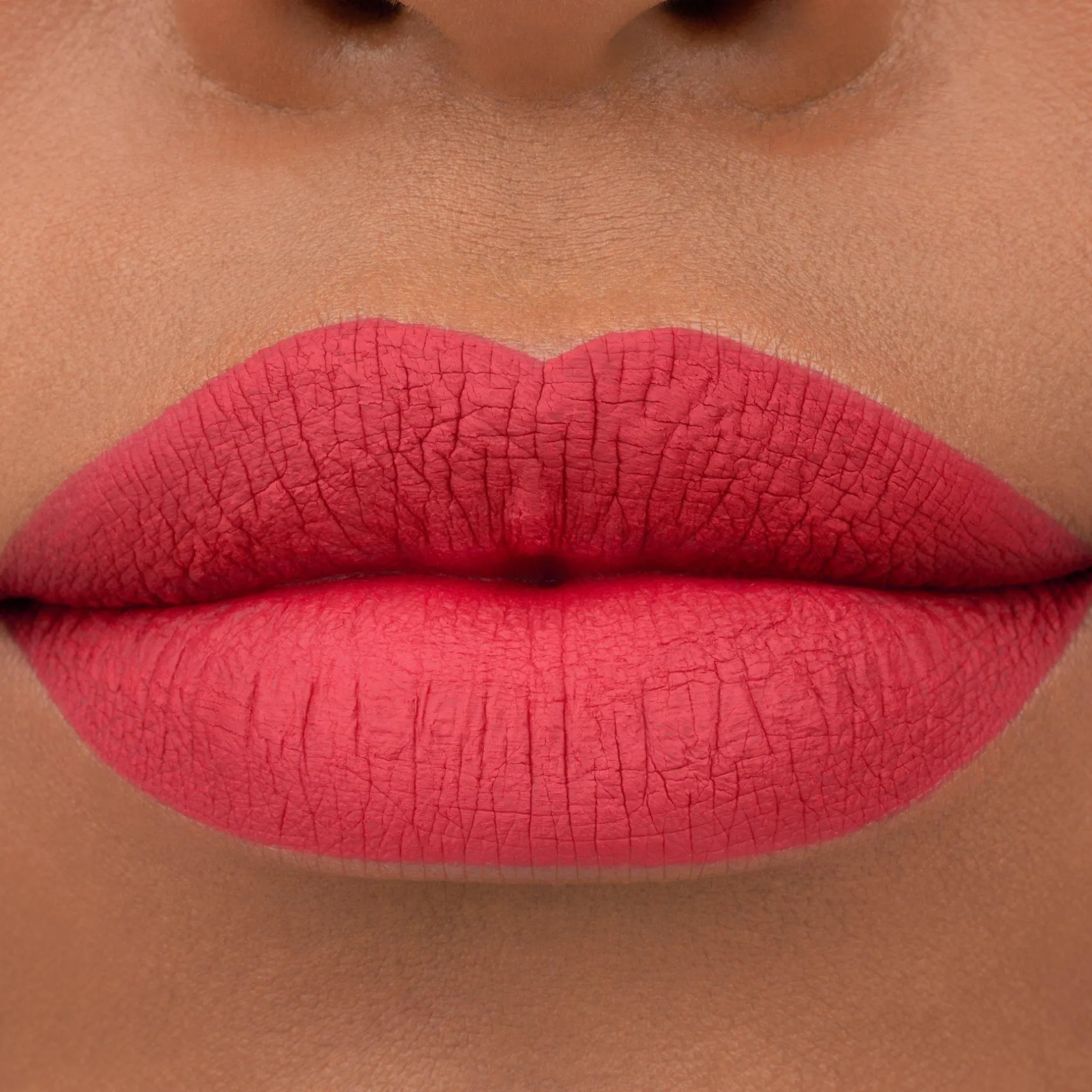 Lipstick^essence 8h MATTE liquid lipstick 07 - Classic Red