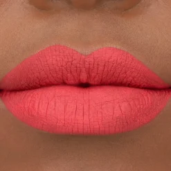 Lipstick^essence 8h MATTE liquid lipstick 09 - Fiery Red