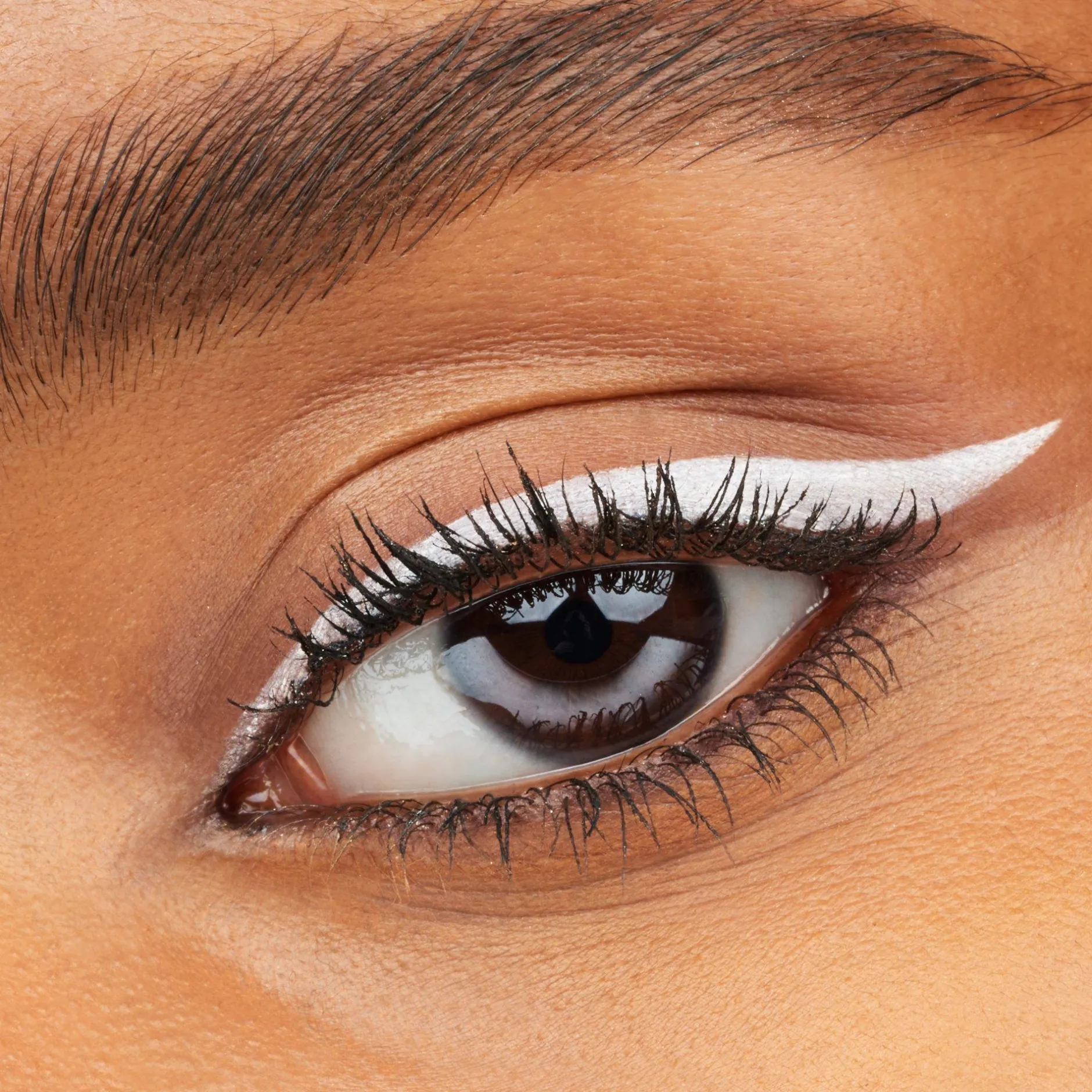 Eyeliner En Oogpotloden^essence kajal potlood 04 - white