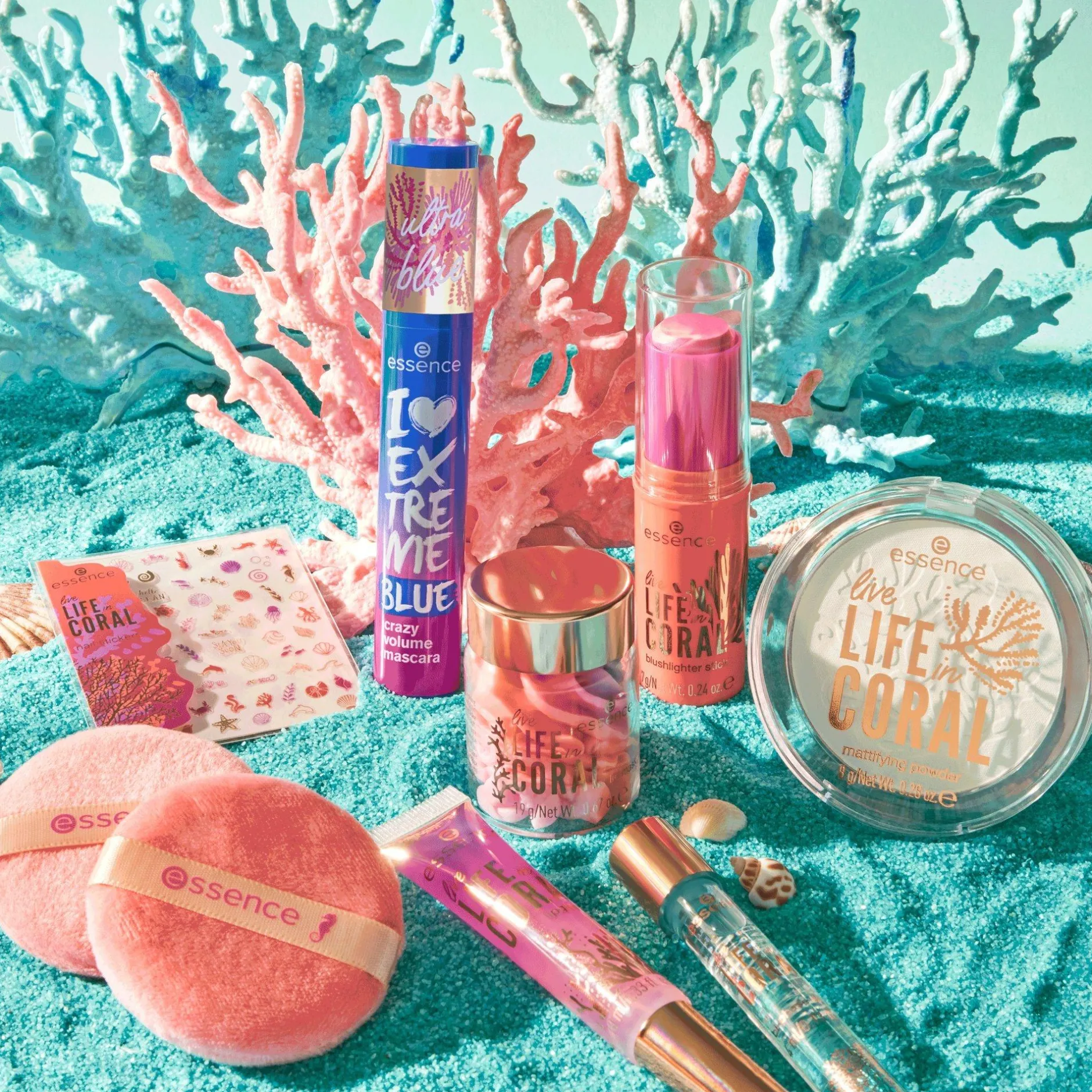 Mascara^essence live LIFE in CORAL I LOVE EXTREME BLUE crazy volume mascara