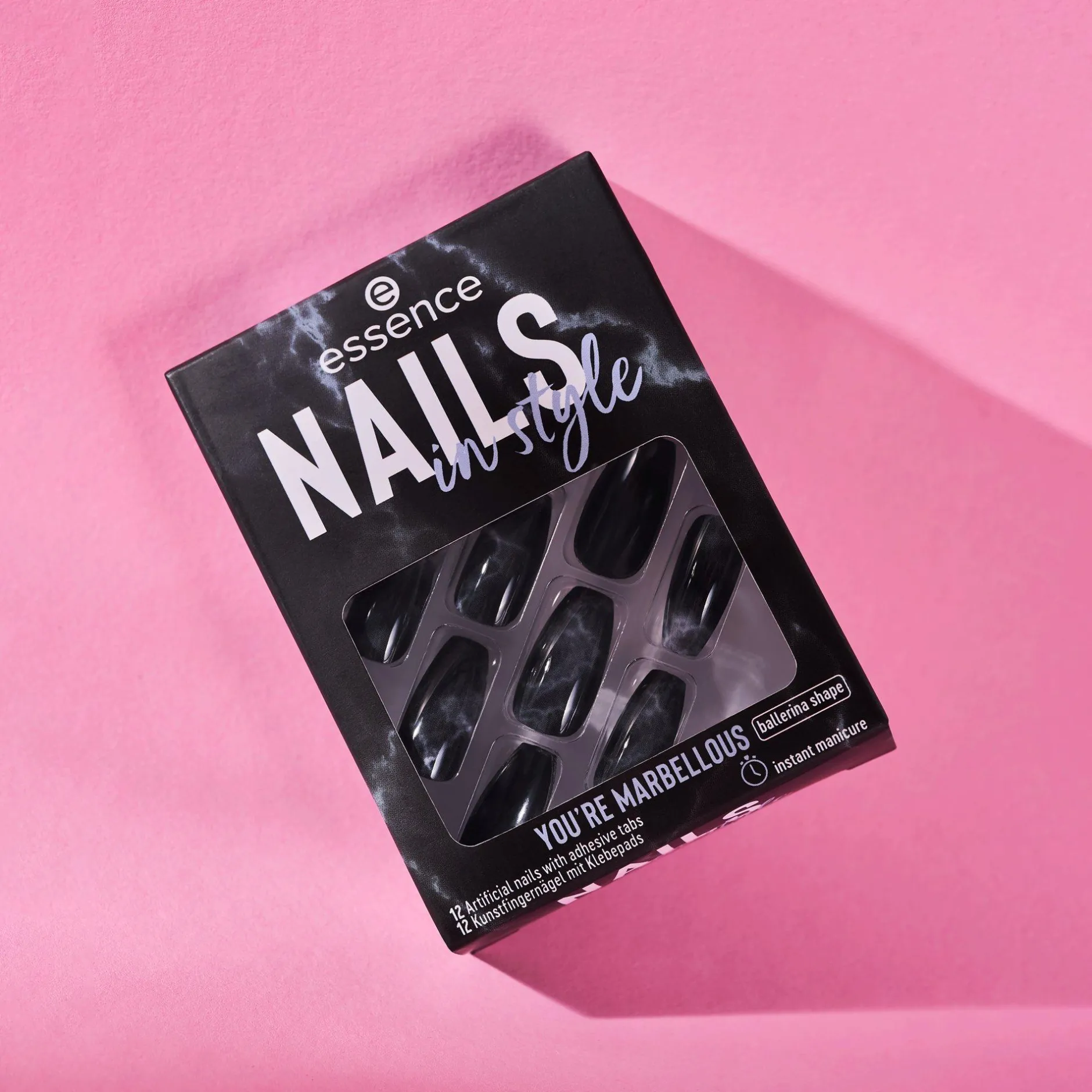 Nail Art^essence nagels in stijl 17 - YOU'RE MARBELLOUS