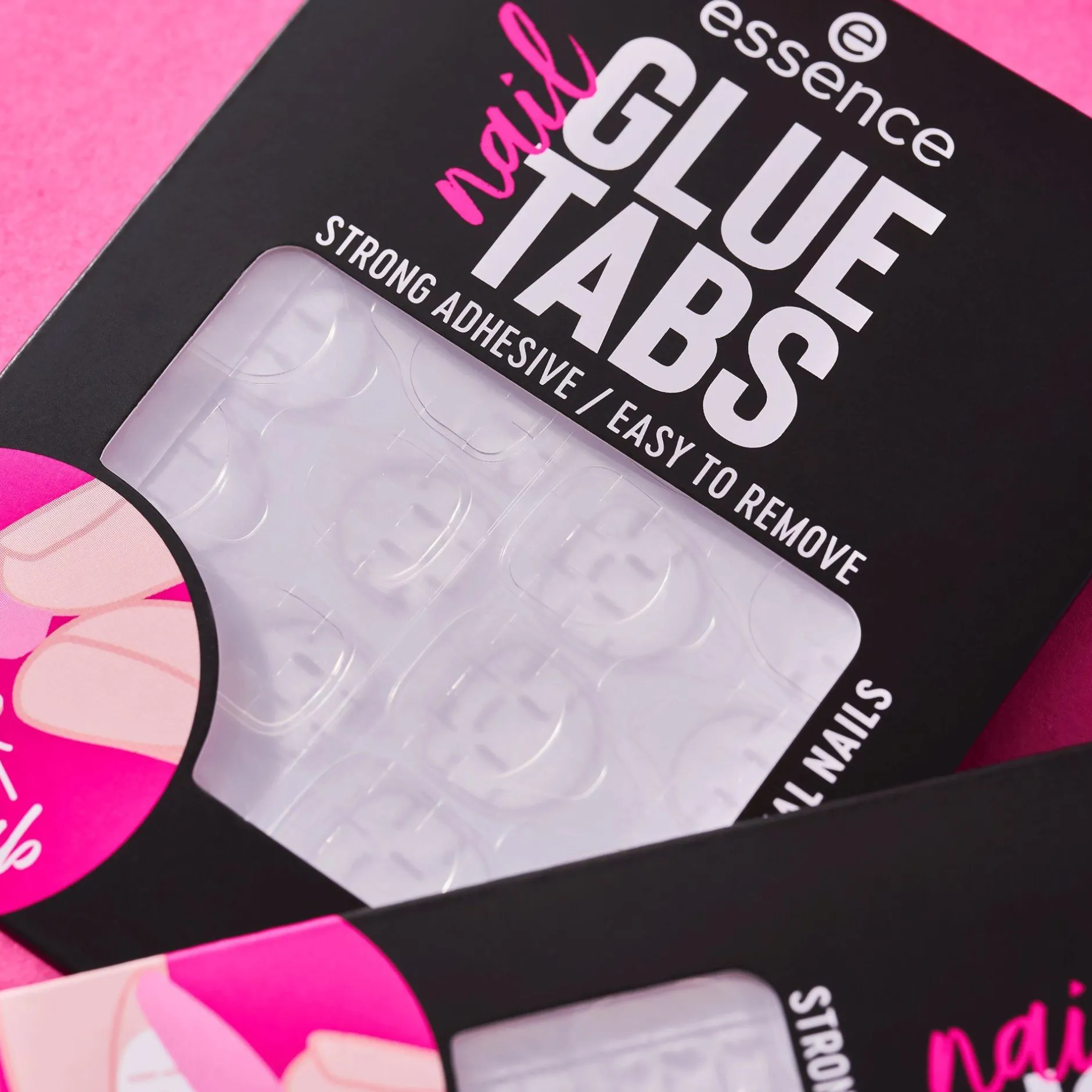 Nail Art^essence nail GLUE TABS