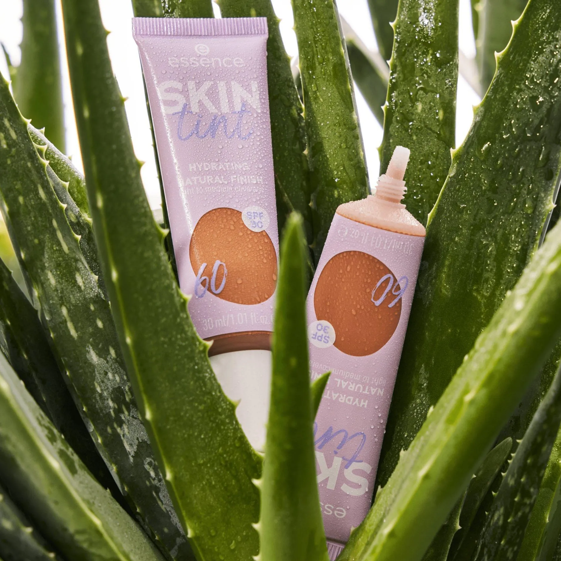 Foundation^essence SKIN tint 60 -