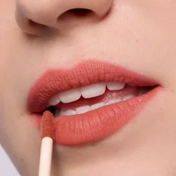 Lipstick^essence soft touch lipmousse 01 - Fuel Your Passion