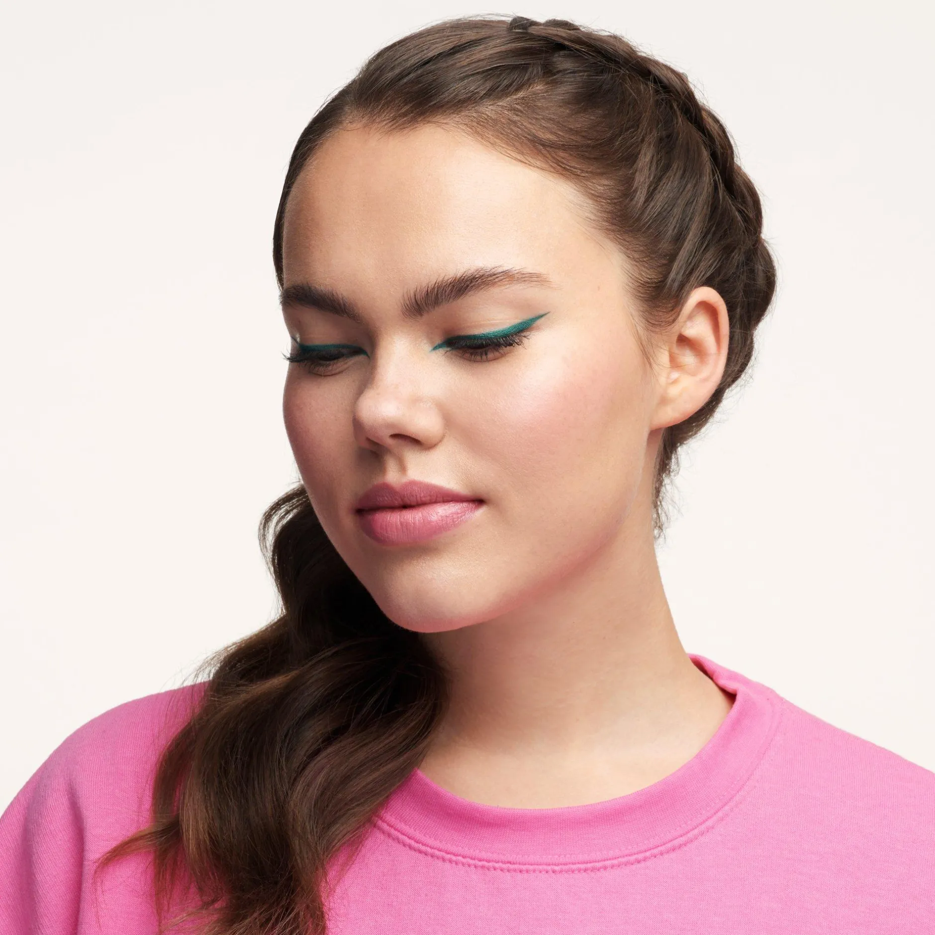 Eyeliner En Oogpotloden^essence STAY & PLAY GEL EYELINER 07 - Emerald Dragon