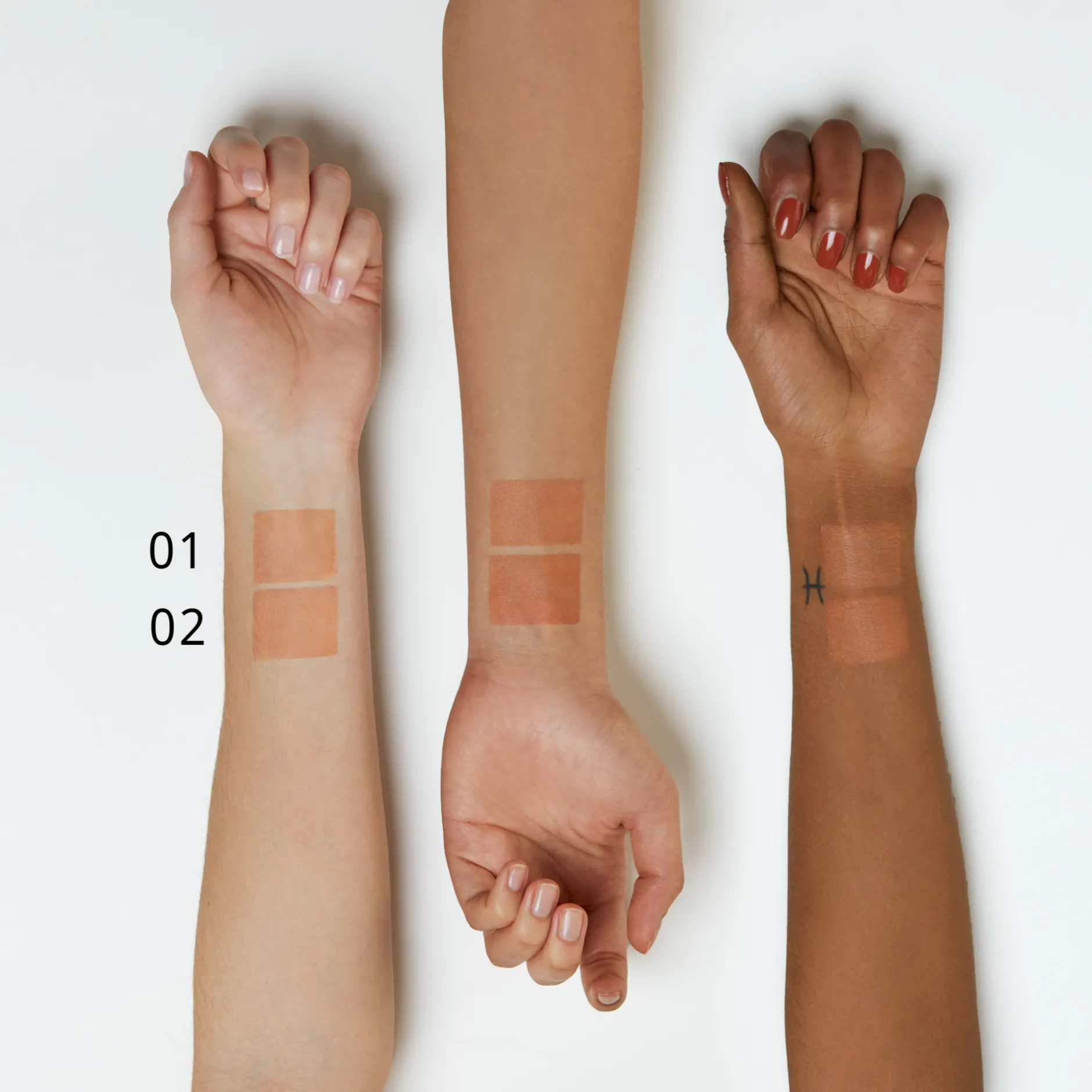 Poeder^essence sun club matte bronzing poeder 02 - sunny