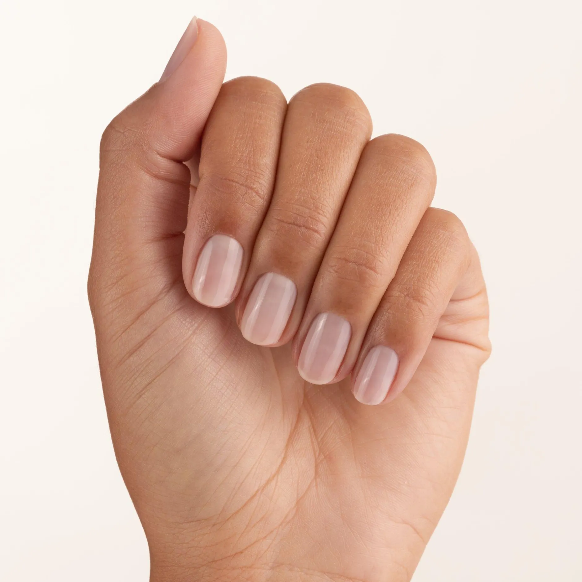 Nagelverzorging^essence THE RIDGE FILLER BASE COAT